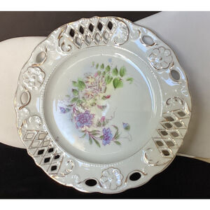 Pretty Vintage 8.5" Decorative Plate W/ Purple Flowers, Pierced Rim & Gold Trim